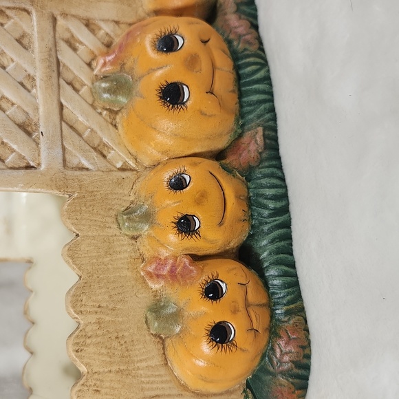 Vintage Halloween Fall/Harvest Themed Basket/Planter/Centerpiece, Pumpkin Basket - Picture 3 of 9